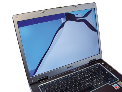 Broken-Laptop-Screen